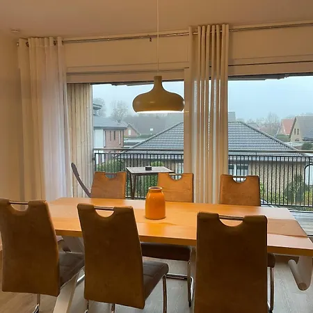 Wohlfuehloase Aus Holz Fuer 1-6 Personen Lägenhet