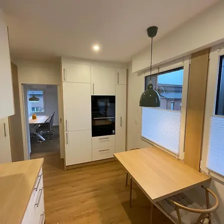 Lägenhet Wohlfuehloase Aus Holz Fuer 1-6 Personen *