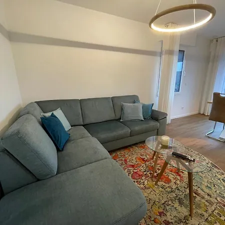 Wohlfuehloase Aus Holz Fuer 1-6 Personen *