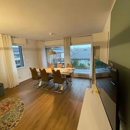 Lägenhet Wohlfuehloase Aus Holz Fuer 1-6 Personen *